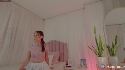 stephania_let online show from October 20, 10:20 am