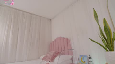 stephania_let online show from November 25, 6:18 pm