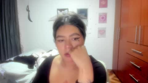 Stephanie  online show from January 6, 5:11 am