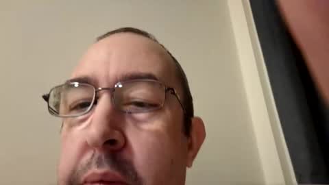 Snapshot of stephenbrown79 chatting on October 21, 8:01 pm stephenbrown79 online show from October 21, 8:01 pm