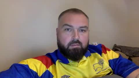 steve__1980 online show from November 29, 5:09 pm