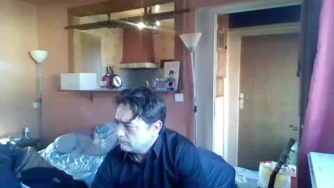 stevefromfrance online show from December 26, 10:48 am