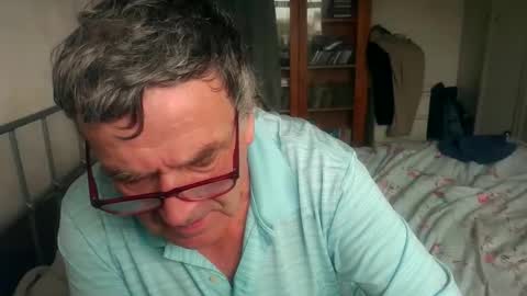 slave for computer control online show from November 7, 10:50 am