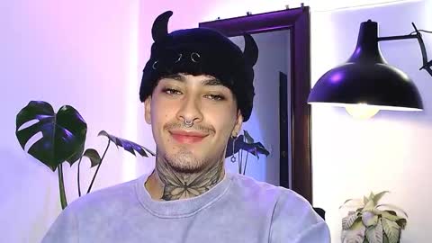 Daniel Steven Navarro online show from March 24, 3:45 am