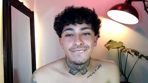 Daniel Steven Navarro online show from April 9, 9:42 pm