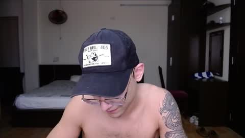 Alex   online show from February 28, 6:20 pm