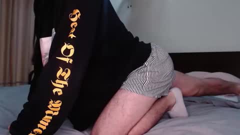 Alex   online show from January 3, 3:16 am