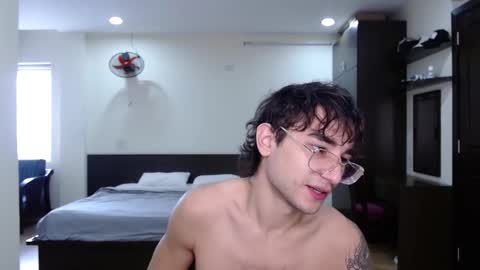 Alex   online show from January 14, 4:15 am