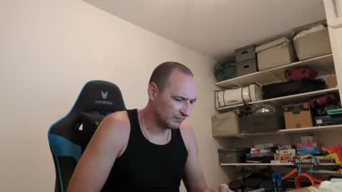 stickolive1 online show from August 2, 9:27 pm
