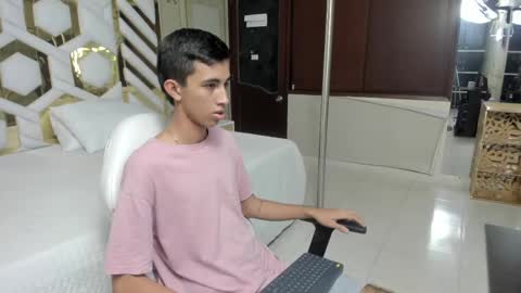 stiilman_hots online show from February 19, 6:33 am