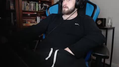 stilloutlaw12 online show from April 22, 4:14 pm