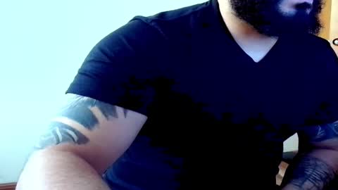 stiven253958 online show from April 15, 5:38 pm