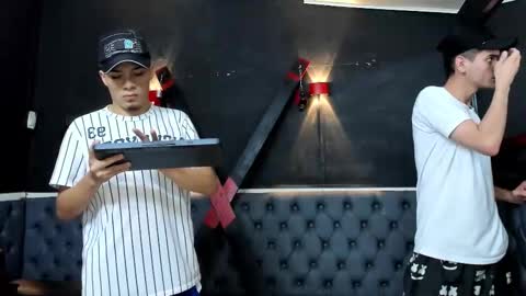 friends online show from November 29, 4:20 am