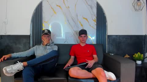 friends online show from March 10, 5:45 am