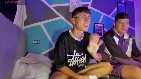 Stiven  online show from September 30, 8:03 am