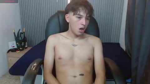 Stiwen online show from April 16, 8:09 pm