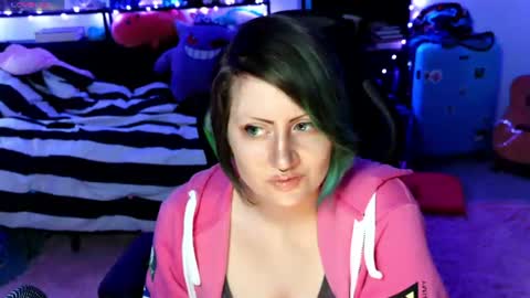 Elfie online show from July 30, 4:46 am