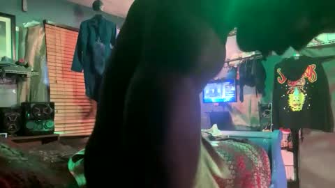 Snapshot of stonedbj chatting on September 23, 10:49 pm StonedBJ online show from September 23, 10:49 pm