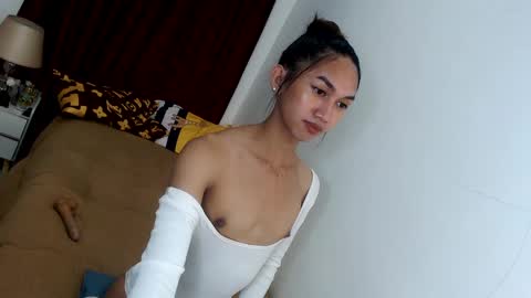 Snapshot of stonehard_sophia chatting on March 7, 12:04 am Cute Sophia online show from March 7, 12:04 am