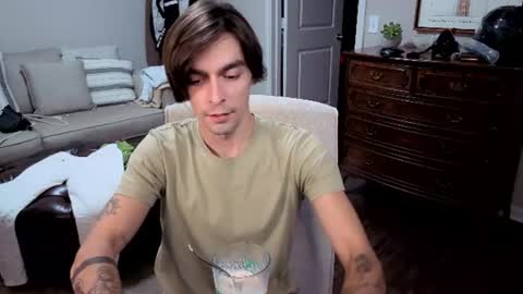 str8whiteboy21 online show from July 26, 6:22 am