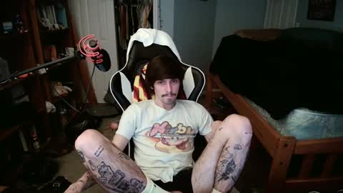 str8whiteboy21 online show from February 19, 6:44 am