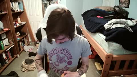 str8whiteboy21 online show from March 3, 4:25 am