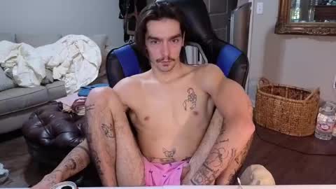 str8whiteboy21 online show from September 26, 12:35 pm