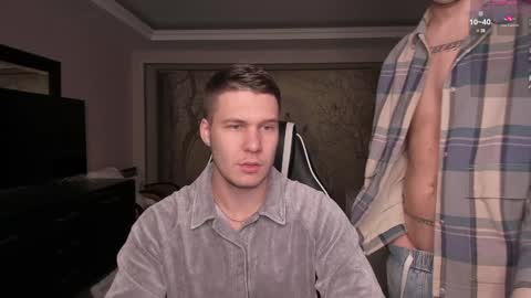 Snapshot of stranggee chatting on January 7, 7:06 pm Artem online show from January 7, 7:06 pm