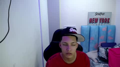 Street online show from April 18, 8:31 pm