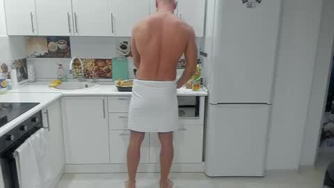 Strong Arni online show from February 27, 4:21 pm