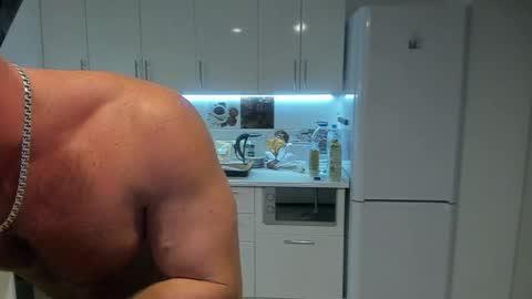 Strong Arni online show from February 13, 6:15 pm