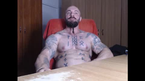 Snapshot of strongivan chatting on September 24, 4:08 am StrongIvan online show from September 24, 4:08 am