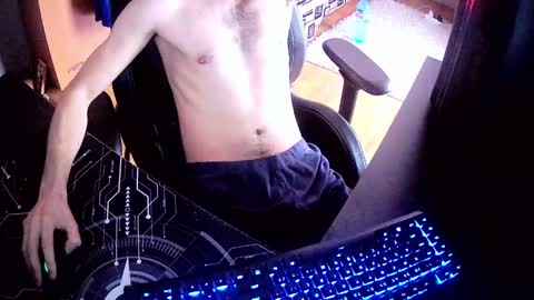 studply7 online show from December 15, 9:24 am