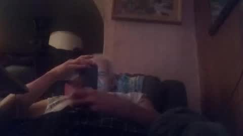 stuffamuffagus69 online show from November 20, 2:47 pm