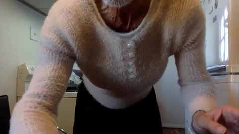 stugo1964 online show from September 26, 4:31 am