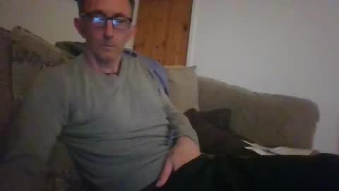 stuuuey73 online show from May 11, 9:01 pm