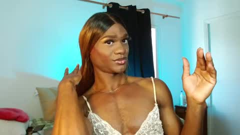 Suanny Klatten  It is my account independent  online show from February 24, 12:59 pm