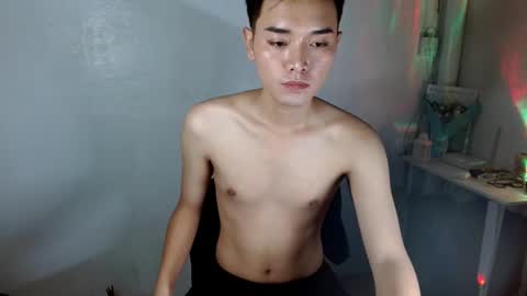 suck_kary online show from December 19, 6:14 pm