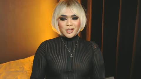 Snapshot of suckablecockoffreya chatting on January 13, 9:42 pm JADE ELYSE online show from January 13, 9:42 pm