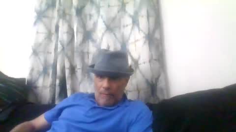 SUCKITU812 online show from March 10, 5:00 am