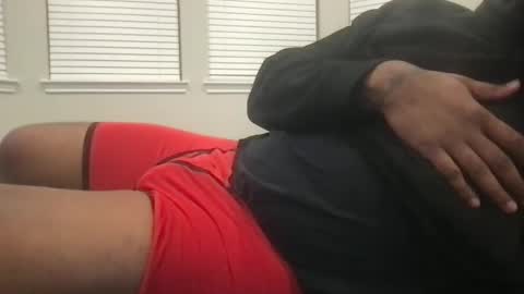 Snapshot of suckonthis318 chatting on March 7, 1:53 am suckonthis318 online show from March 7, 1:53 am