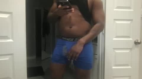 Snapshot of suckonthis318 chatting on September 19, 10:19 am suckonthis318 online show from September 19, 10:19 am