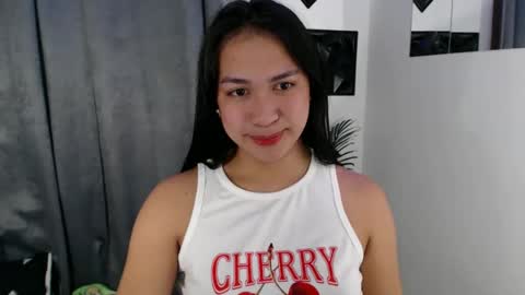 Snapshot of sugar_chloe17 chatting on September 8, 6:29 pm sugar_chloe17 online show from September 8, 6:29 pm