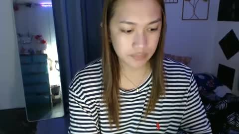 Snapshot of sugar_chloe17 chatting on February 17, 6:20 am sugar_chloe17 online show from February 17, 6:20 am