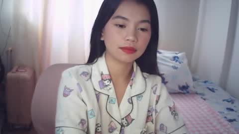 Rosiee online show from April 1, 12:00 am