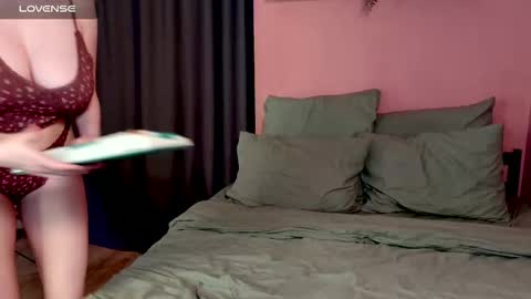 Maria online show from December 18, 10:54 am