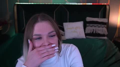 Kate online show from November 5, 8:38 am