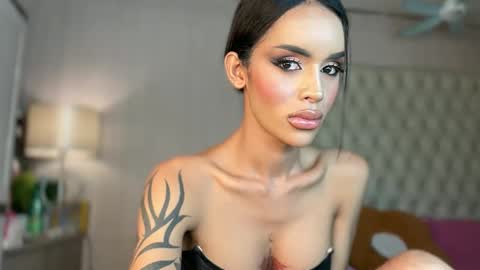 Jess online show from December 14, 8:04 pm