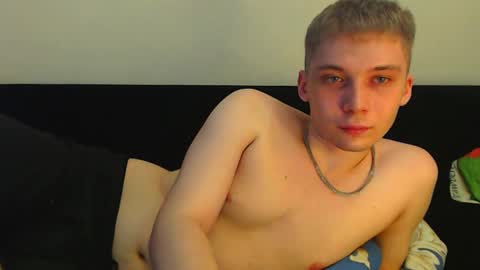 Snapshot of sugarrebit chatting on February 7, 12:39 pm Sugarbutter  online show from February 7, 12:39 pm