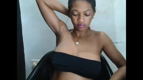 sugarxpussy online show from April 12, 8:51 am